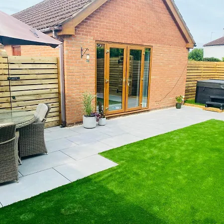 The Red Lodge Annexe Woodborough  Exterior photo